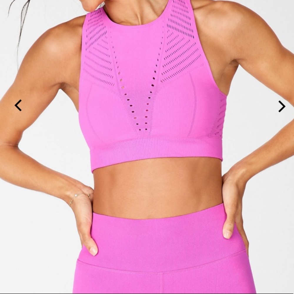 NWOT Fabletics Darda Sculptknit Bra Dark Punk Surf L